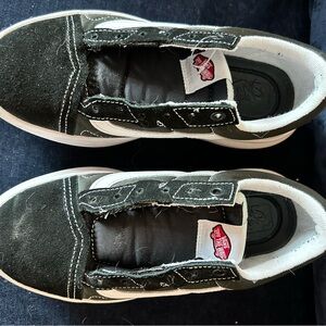 Vans sneakers black and white